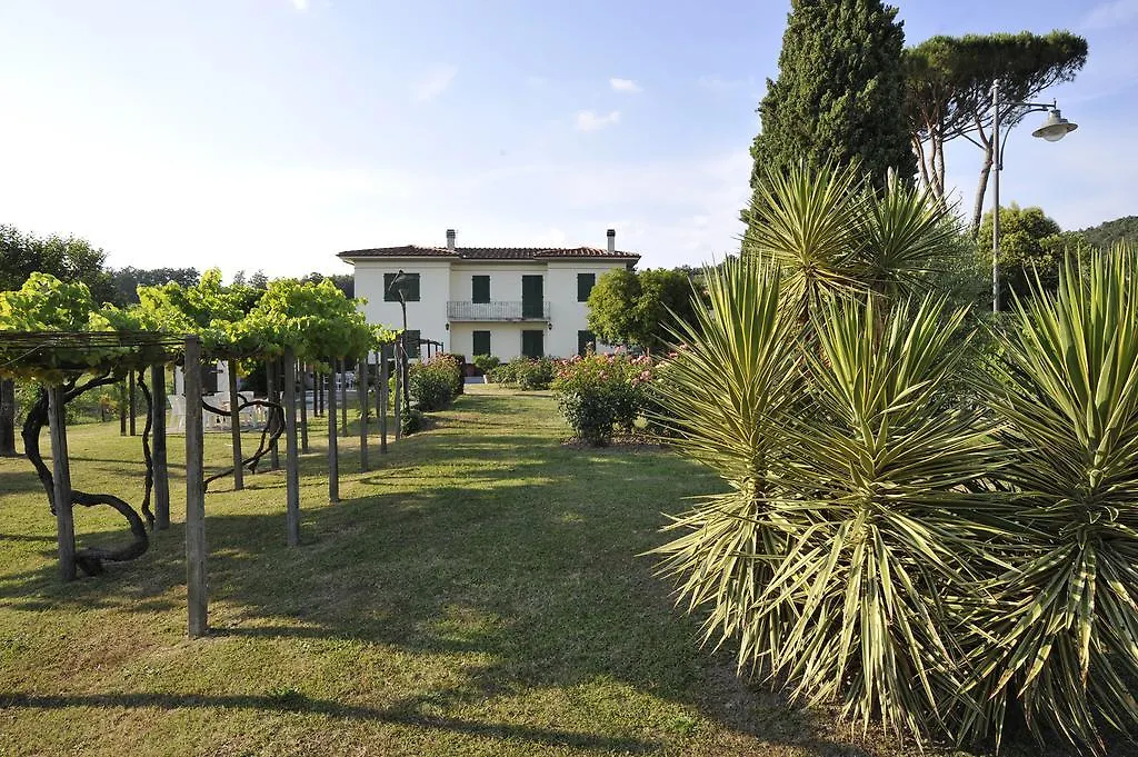 Country house Casa Eda Guest House Lucca Italy